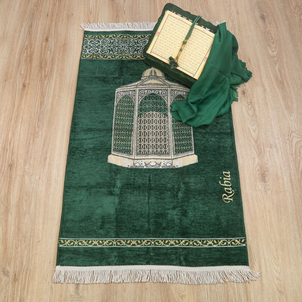 Hediyelik Lüks Ahşap Gözlü Rahle, Kadife Kur’an-ı Kerim(20*14 cm), Pamuklu Şal, İsme Özel Seccade, İnci Tesbih-Yeşil