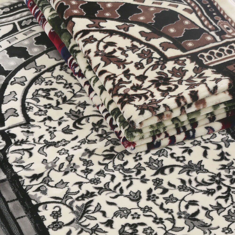 Medine Halı Tipi Kalın Yumuşak Kadife Çeyizlik  Seccade Elegant-Yeşil (70*120 cm 1040 gr)