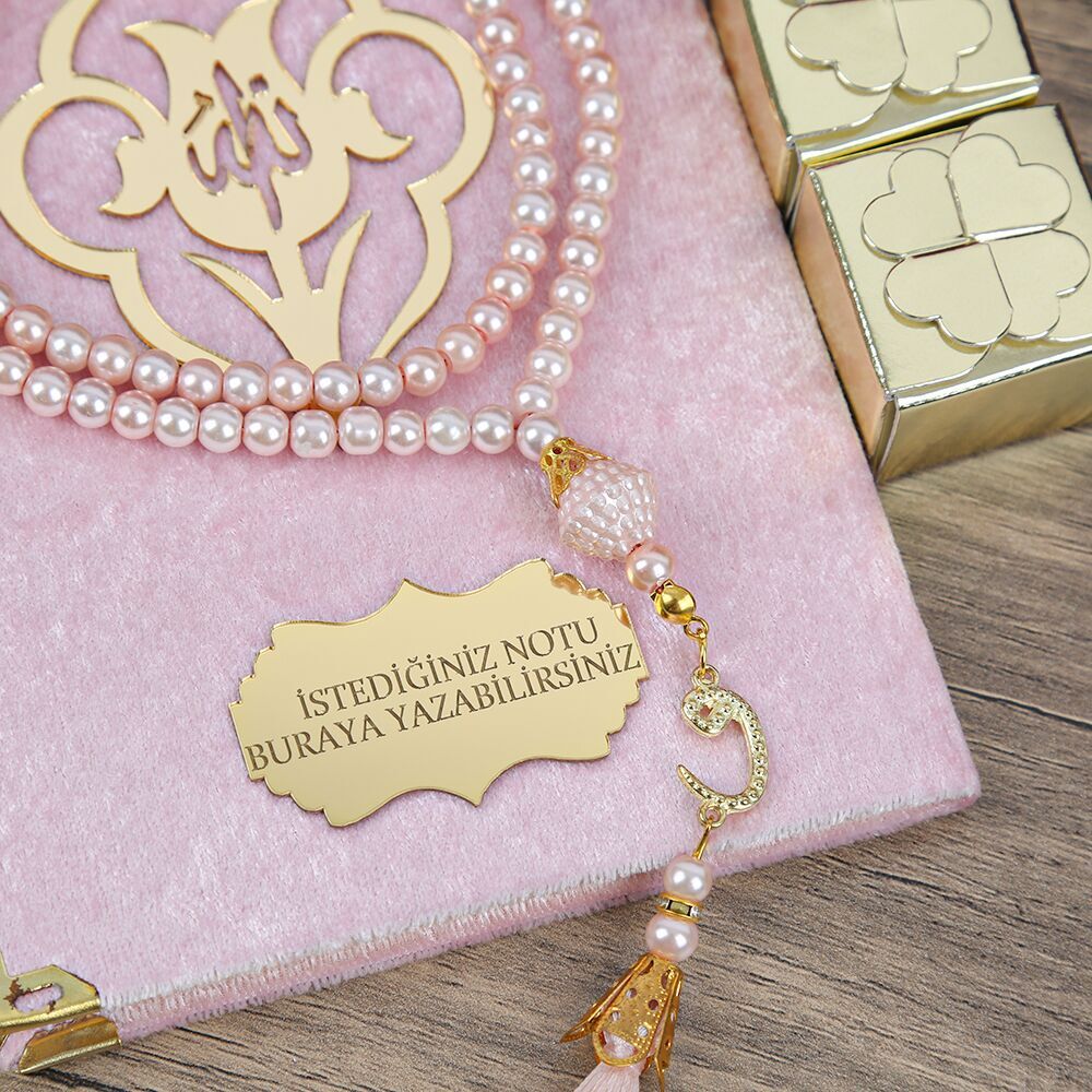 Hediyelik Kadife Kaplı Yasin (Çanta Boy), İnci Tesbih, Gold Asetat Kutulu (20×20) Mevlid Paketi-Pembe