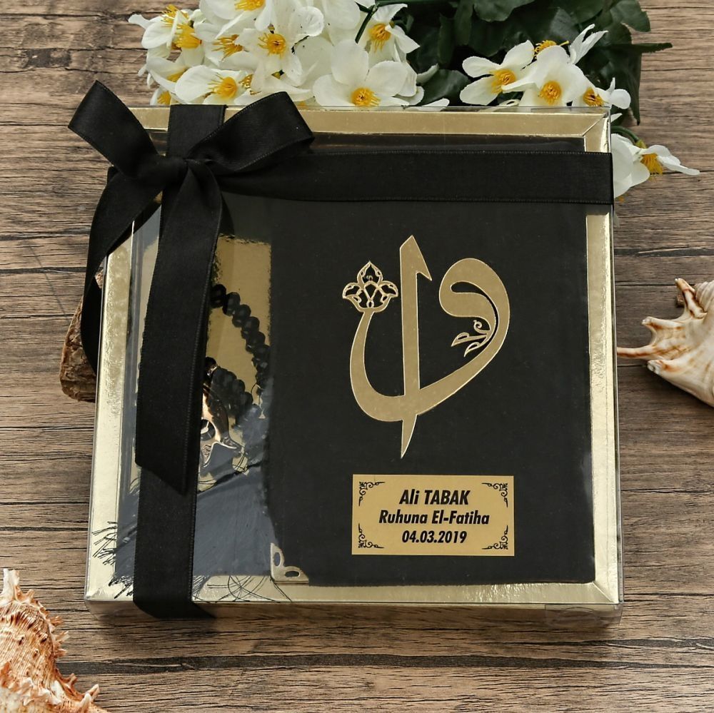Hediyelik Kadife Kur’an-ı Kerim, İnci Tesbih, Gold Asetat Kutulu (20×20) Dini Set