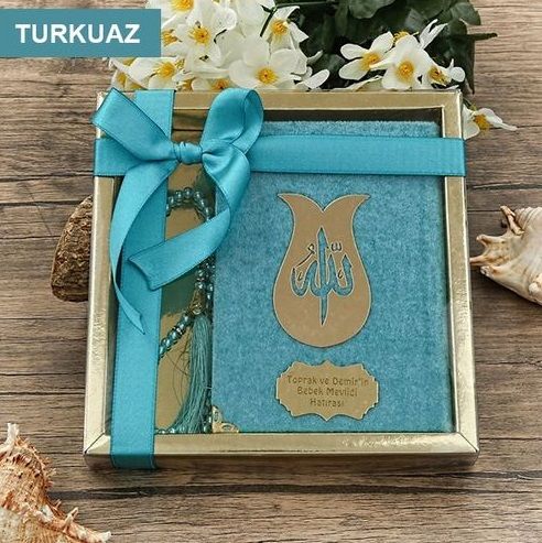 Hediyelik Kadife Kur’an-ı Kerim, İnci Tesbih, Gold Asetat Kutulu (20×20) Dini Set-M676-turkuaz