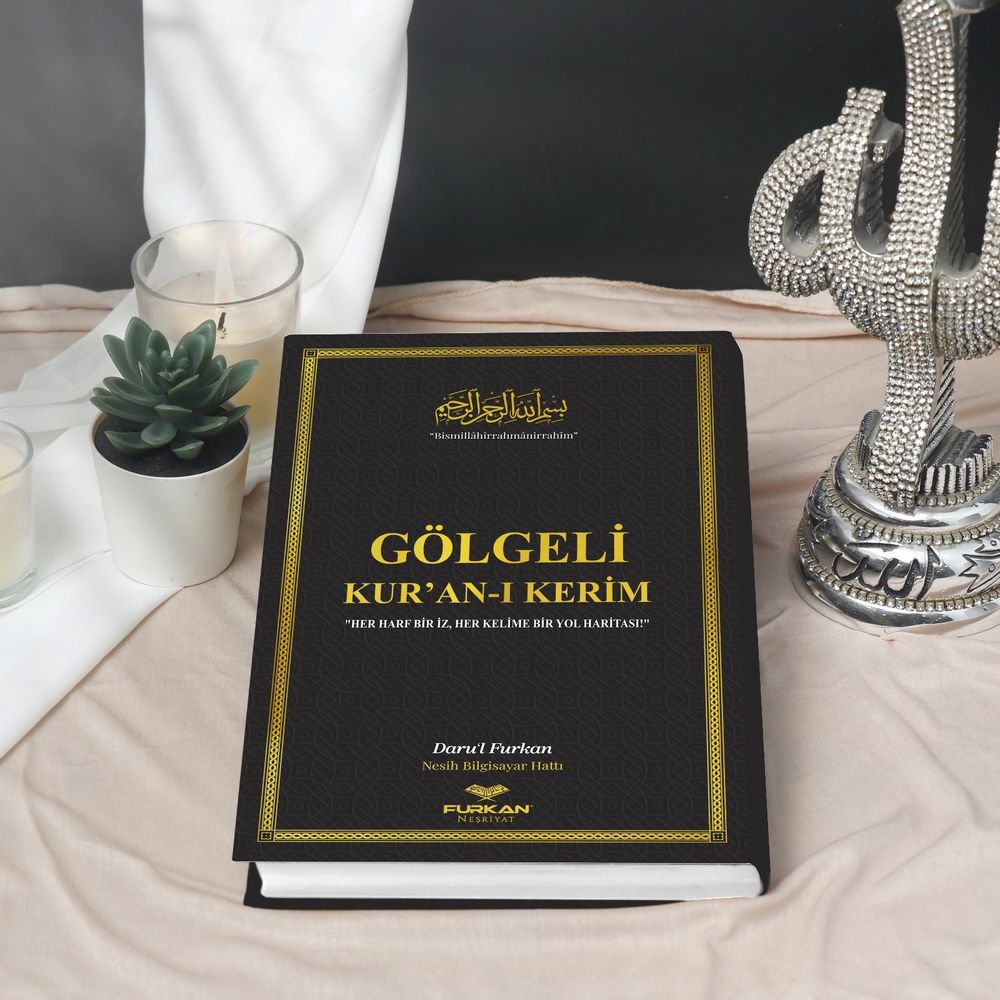 Kabe i Muazzama  Ravza ı Mudahhara ve Mescidi Aksa Üç Mescid Gold Pleksi Üçlü Takım Duvar Süsü  (30*30 cm)