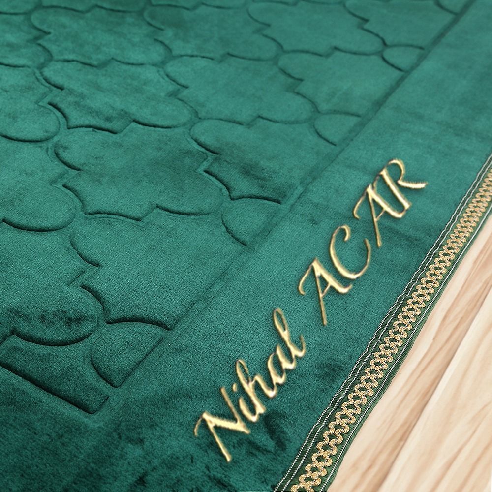 İsminizi Seccadeye Yazıyoruz Kapitone Soft Yumuşak Kapitone Peluş Seccade (80 x 120 cm - 900 gr) Yeşil