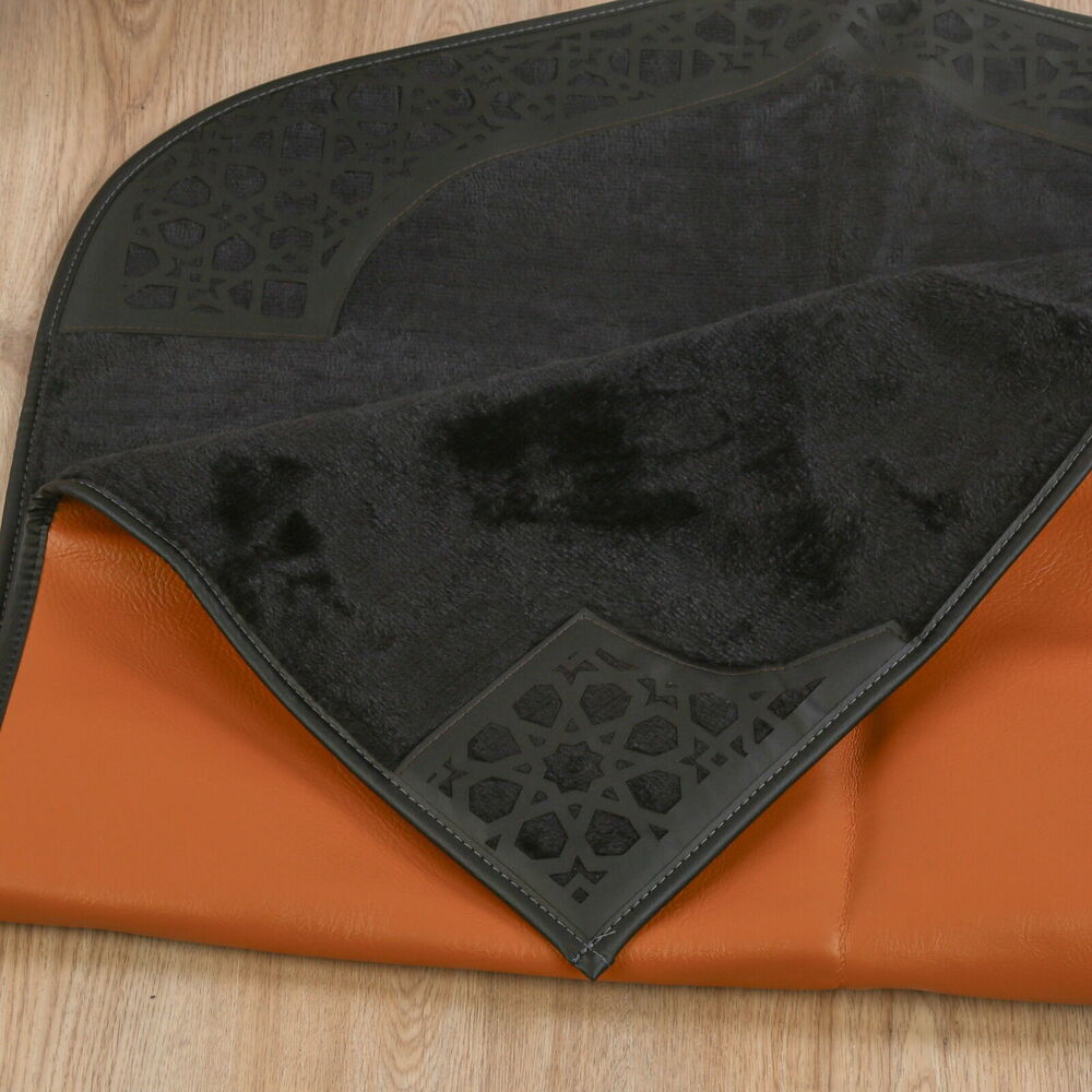 Lüks Çantalı Kaymaz Deri Tabanlı Soft Yumuşak Peluş Seccade Siyah (Seccade 72*228 cm, Çanta 39*44 cm)