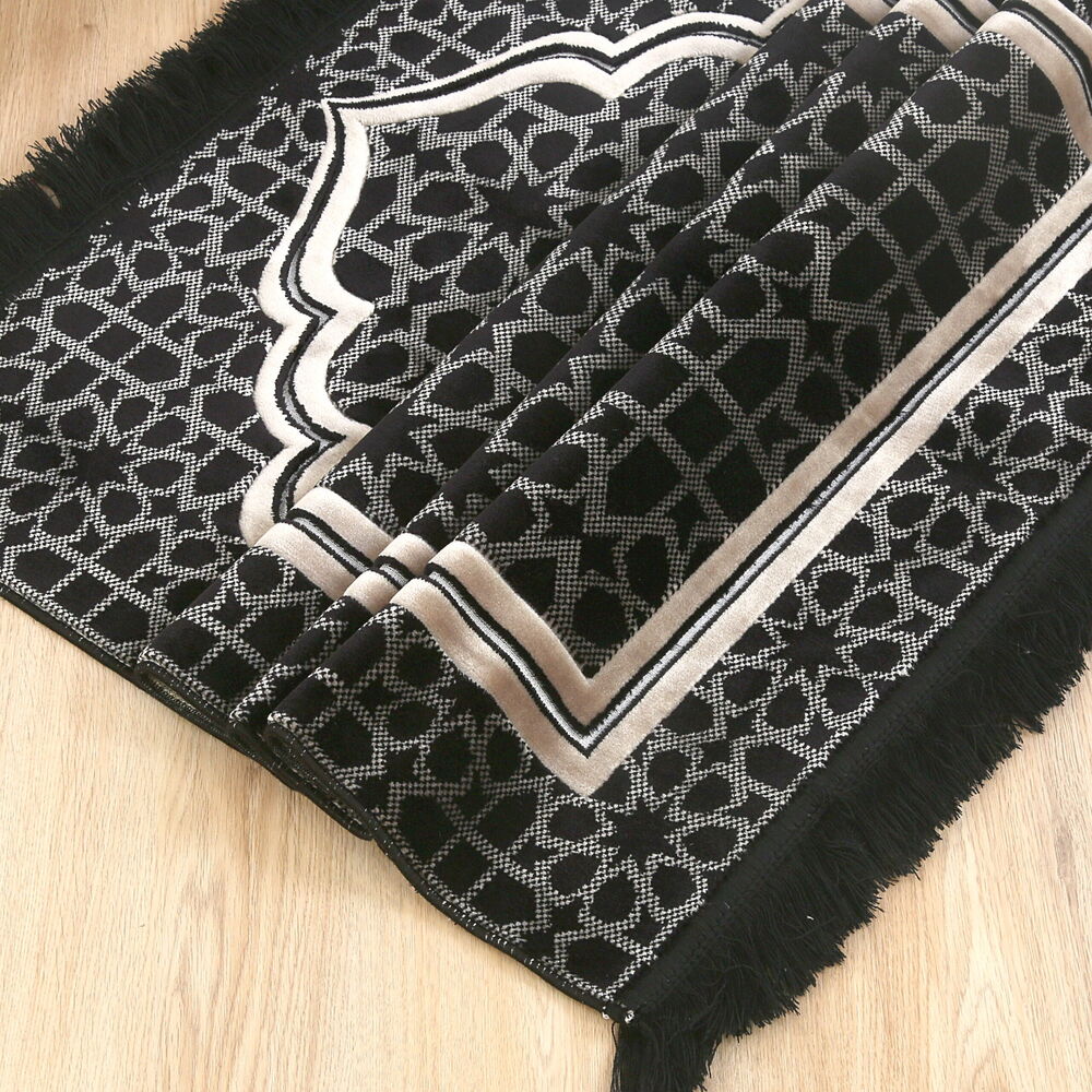 Edebali Lüks Kalın Kadife Halı Tipi  Soft Yumuşak  Seccade- Siyah (70*120 cm 1100 gr)