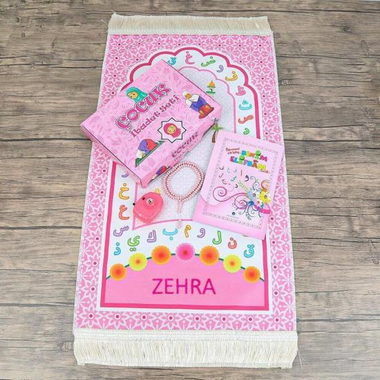 İsme Özel Çocuk Seccadesi ve Eğitici Kitabı Namaz Seti  - Pembe 45x82 cm - 110 gr - Tesbih