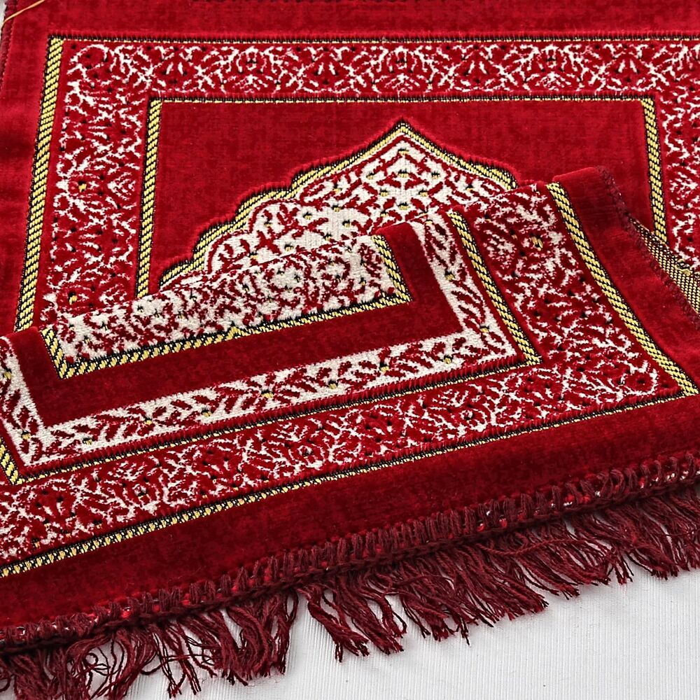 Kadife Çocuk Seccadesi - Kırmızı 39x80 cm - 180 gr - Tesbih Hediyeli